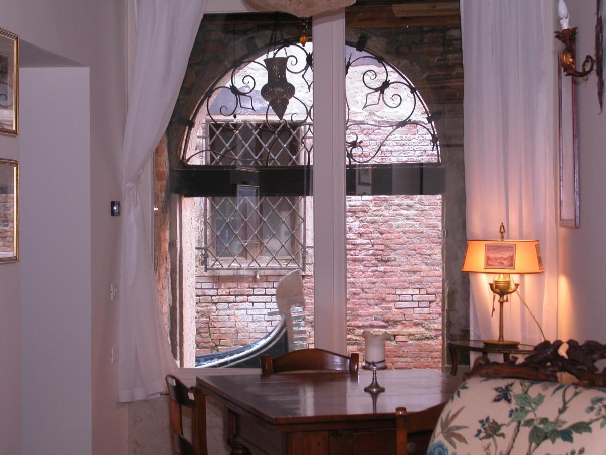 Al Pozzo Dei Scoacamini, 100 M From San Marco, Ground Floor Apartment Венеция Екстериор снимка