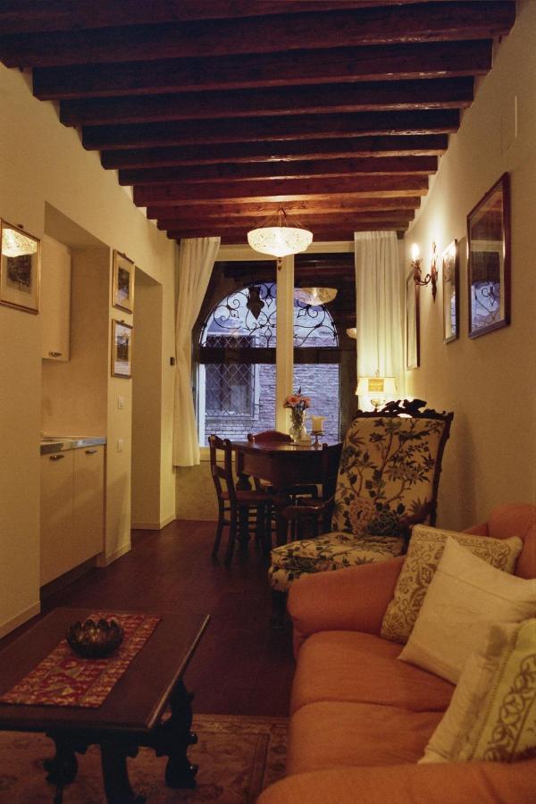 Al Pozzo Dei Scoacamini, 100 M From San Marco, Ground Floor Apartment Венеция Екстериор снимка