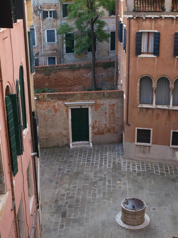 Al Pozzo Dei Scoacamini, 100 M From San Marco, Ground Floor Apartment Венеция Екстериор снимка